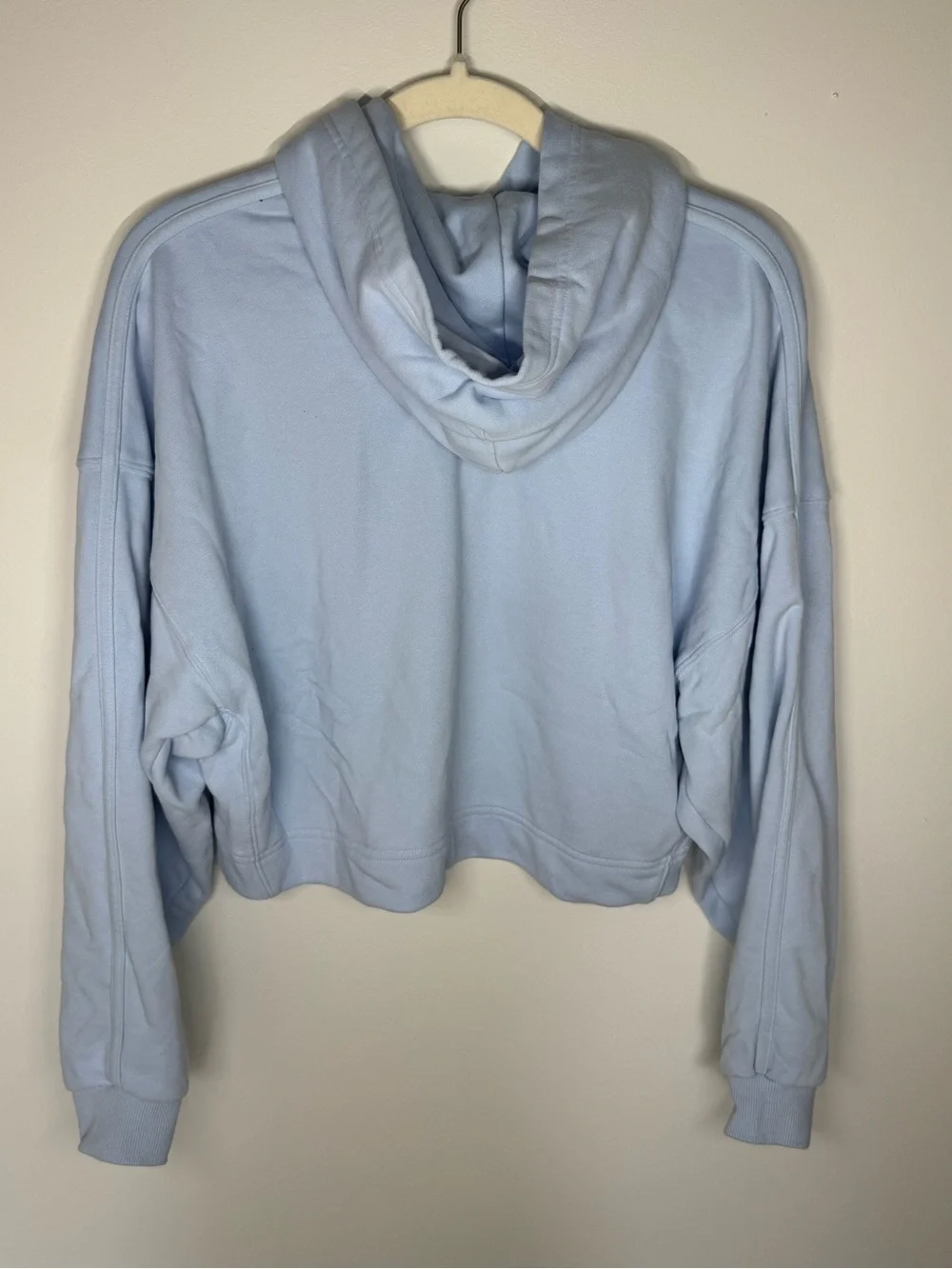 Vuori Sedona Cropped Hoodie- Crystal Blue - Picture 2 of 4